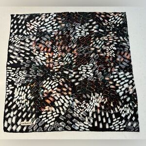 Luxurious Cacharel Scarf - Heather Gray Abstract Design